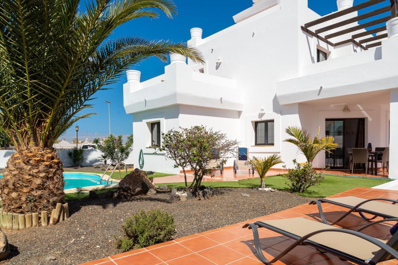 Casa Blanca Villa Corralejo Exterior photo